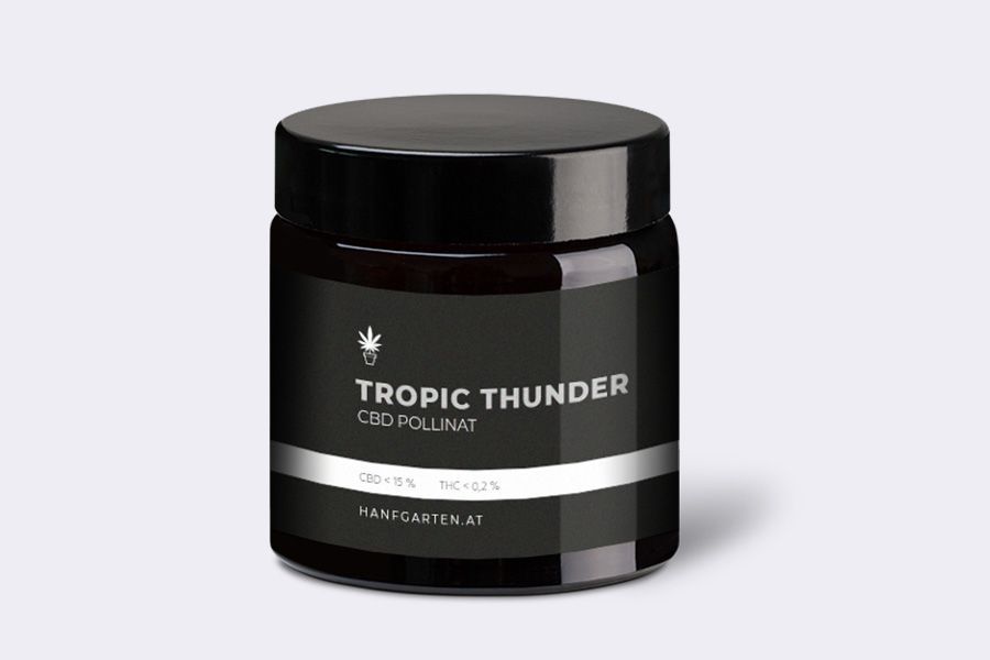 Fleurs de tonnerre tropicales